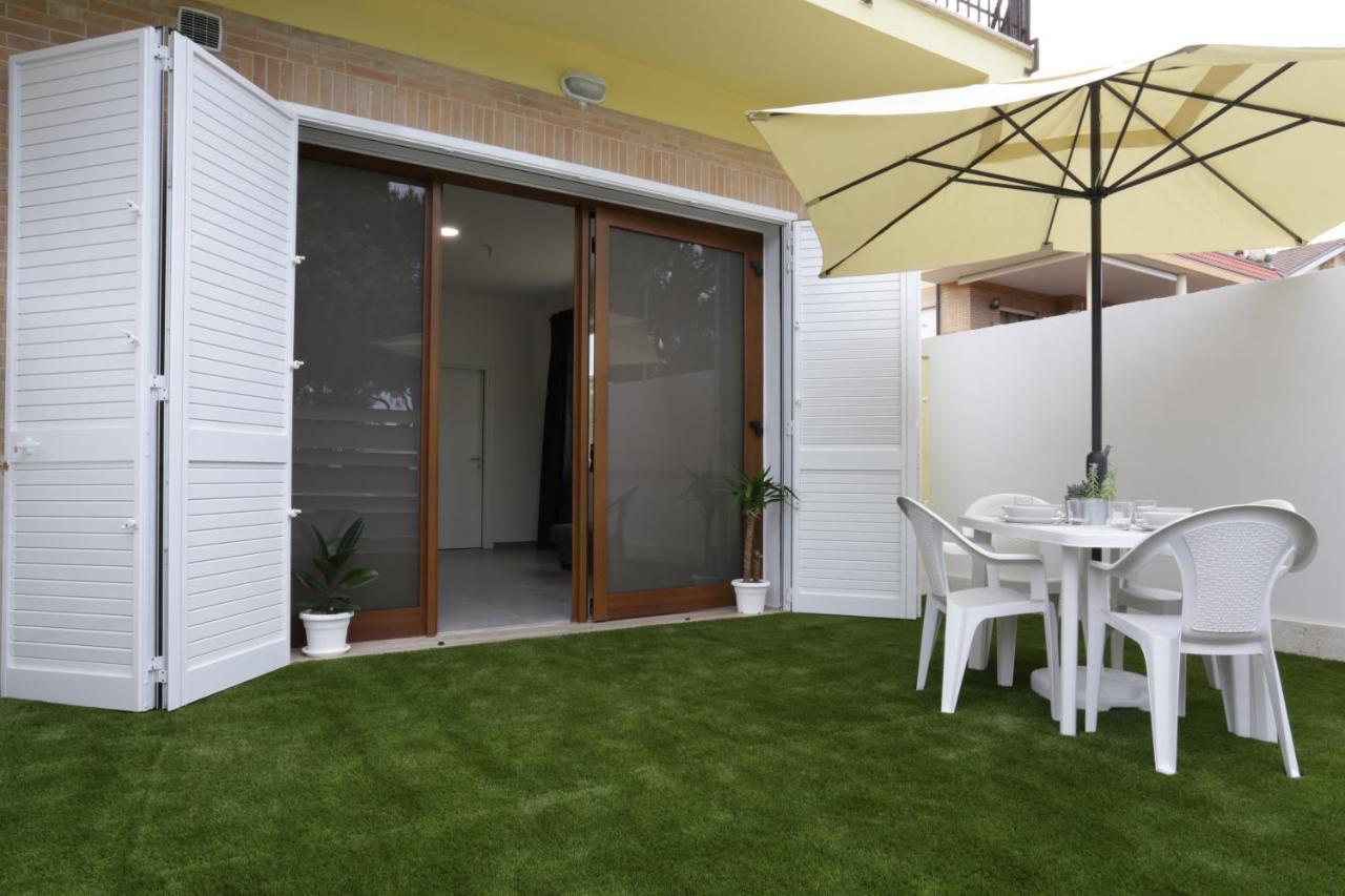Novella Del Mar Prima Fila Dal Mare Villa Grottammare Exterior photo